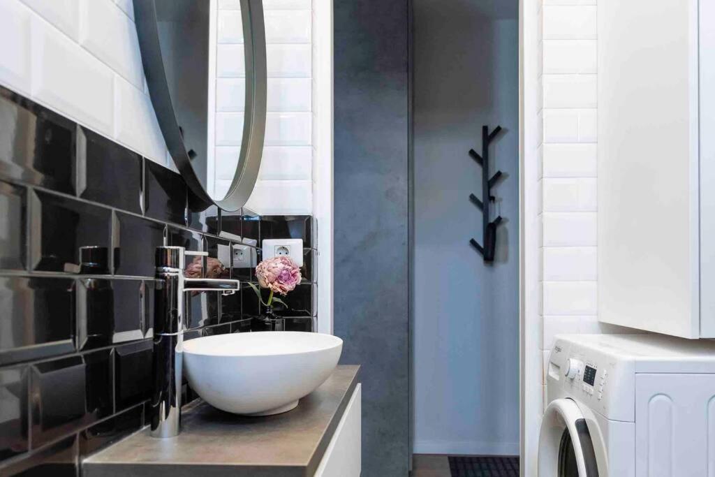 Beautiful Studio - Top Location - Netflix Bukarest Exteriör bild