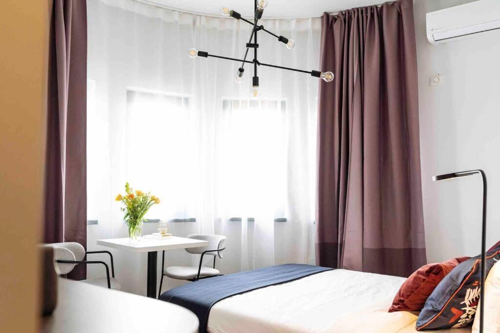 Beautiful Studio - Top Location - Netflix Bukarest Exteriör bild